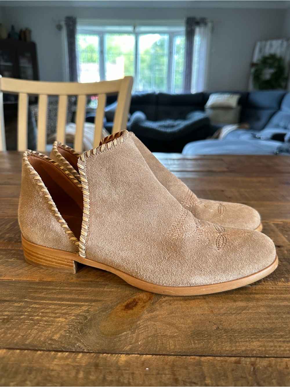 Sundance Catalog Lola Tan Suede Western Bootie Sz 8 Made in Italy